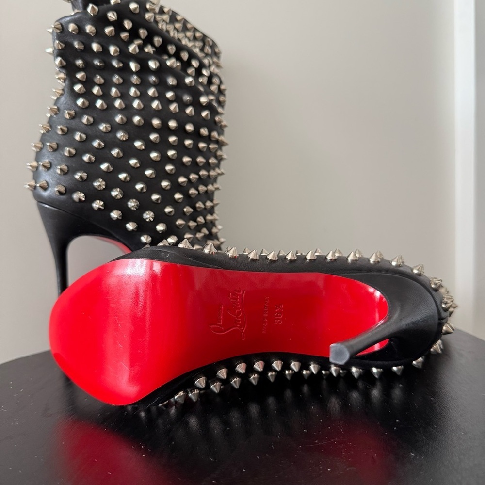 Christian Louboutin Black Guerilla 120 Nappa Spiked Booties - US 6 (36.5) NWT - Picture 11 of 13